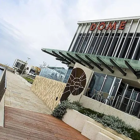Maraboo Island Beachfront Villa Fremantle Exterior photo